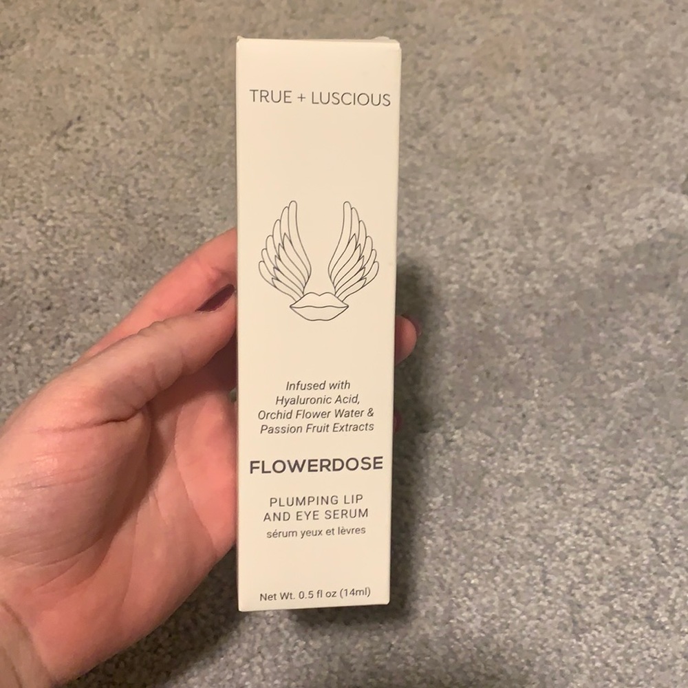 True + Luscious plumping lip and eye serum